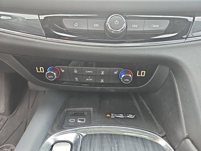 Used 2023 Buick Enclave Essence w/ Experience Buick Package FWD image 21
