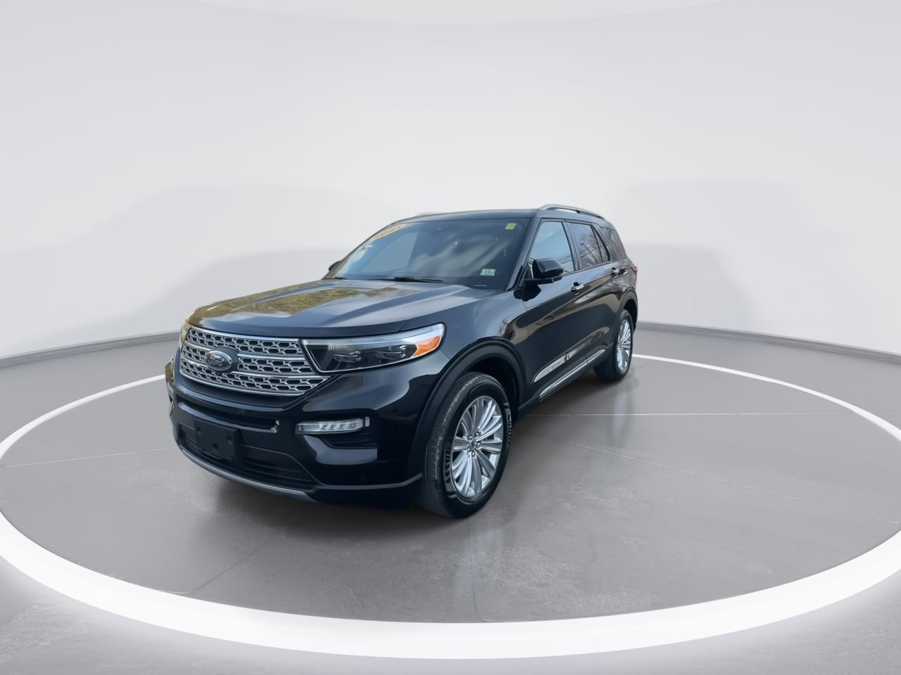 Used 2021 Ford Explorer Limited w/ Hybrid Equipment Group 310A AWD/4WD image 6