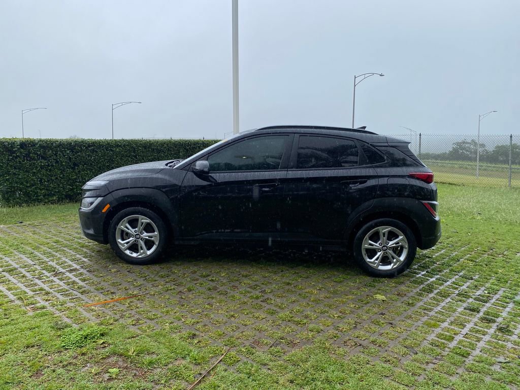 Certified 2022 Hyundai Kona SEL w/ Convenience Package image 4