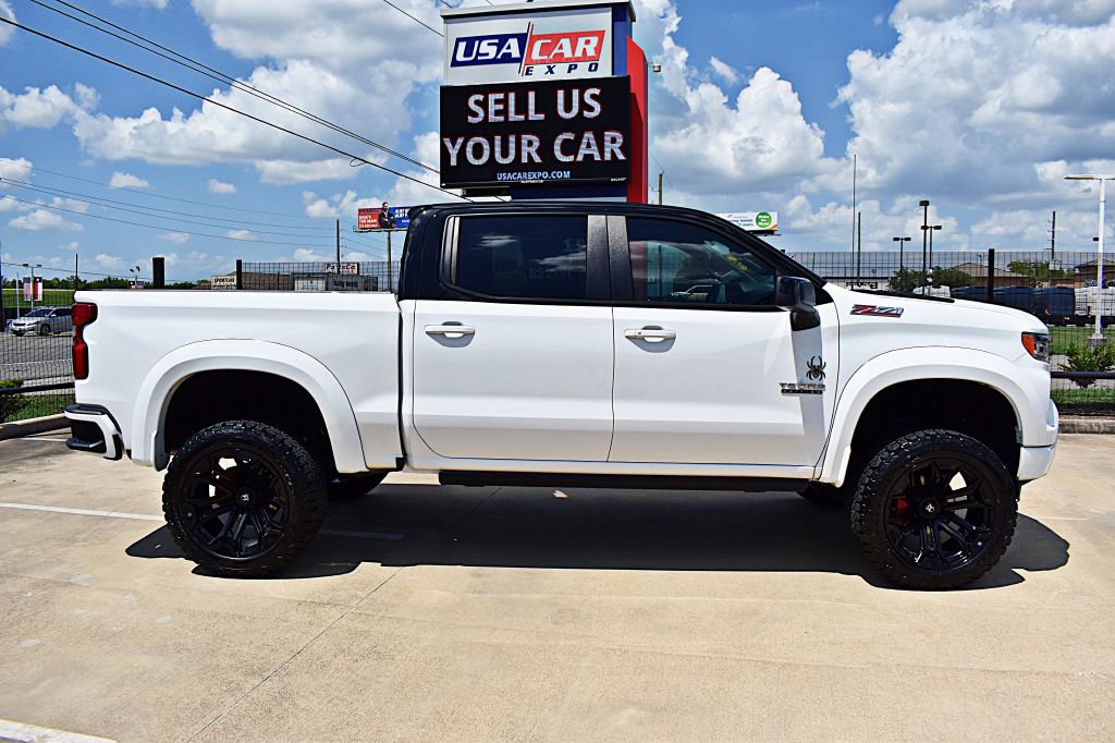 Used 2024 Chevrolet Silverado 1500 RST w/ Z71 Off-Road Package image 4