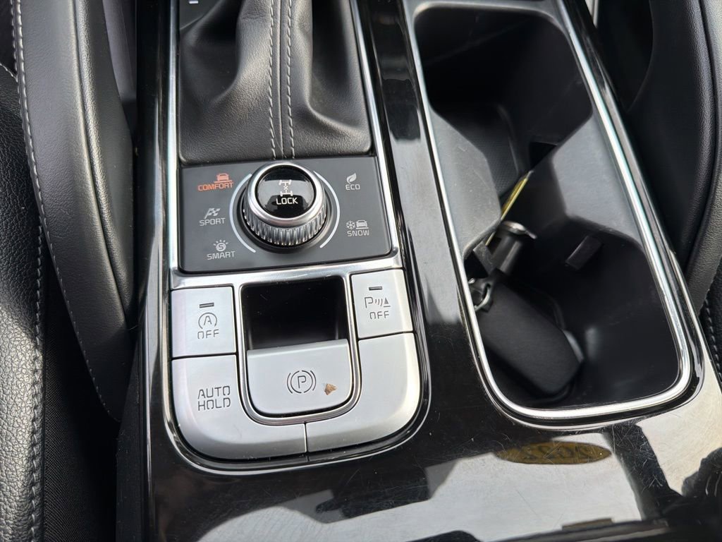 Certified 2022 Kia Telluride EX w/ EX Premium Package AWD/4WD image 18