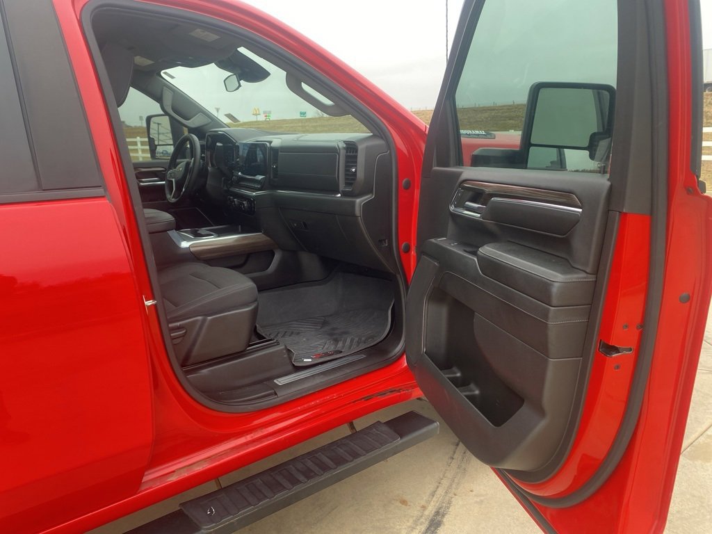 Used 2024 Chevrolet Silverado 2500 LT image 12