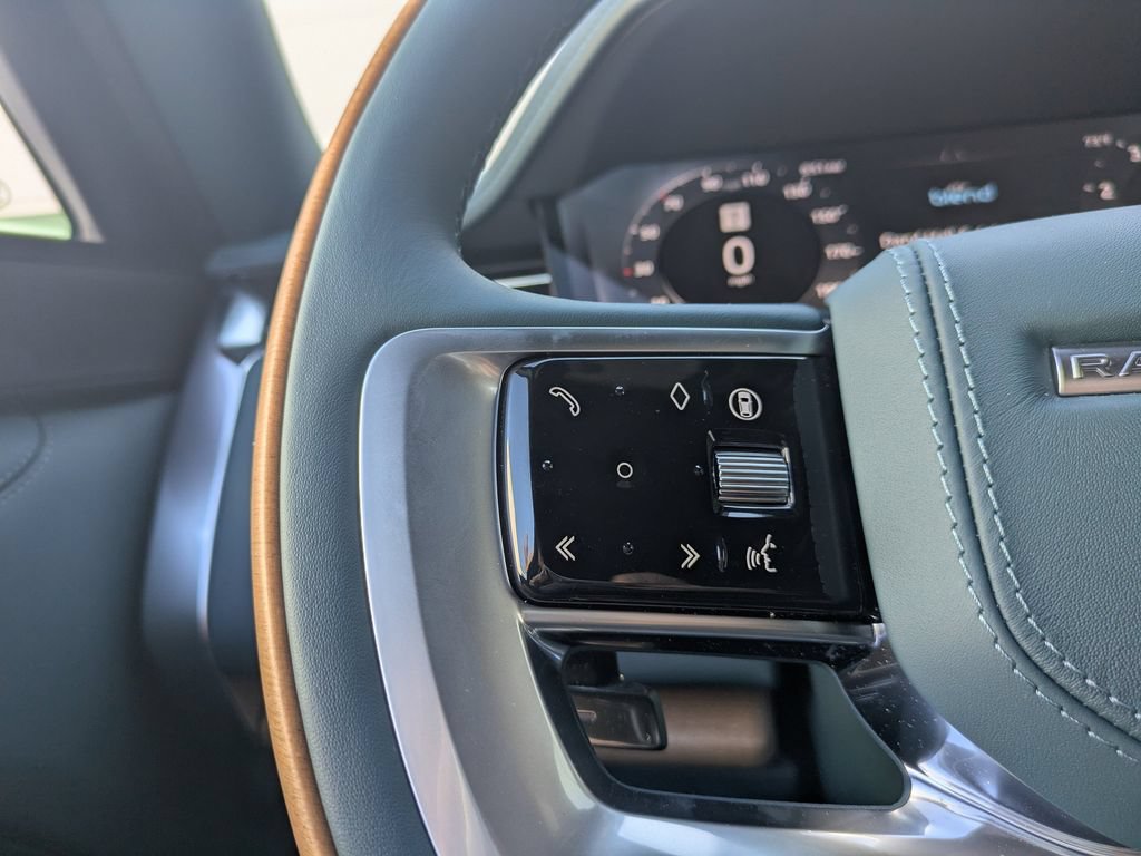 New 2026 Land Rover Range Rover SV AWD/4WD image 27