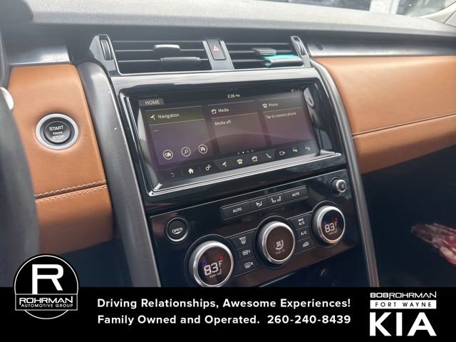 Used 2017 Land Rover Discovery First Edition image 11