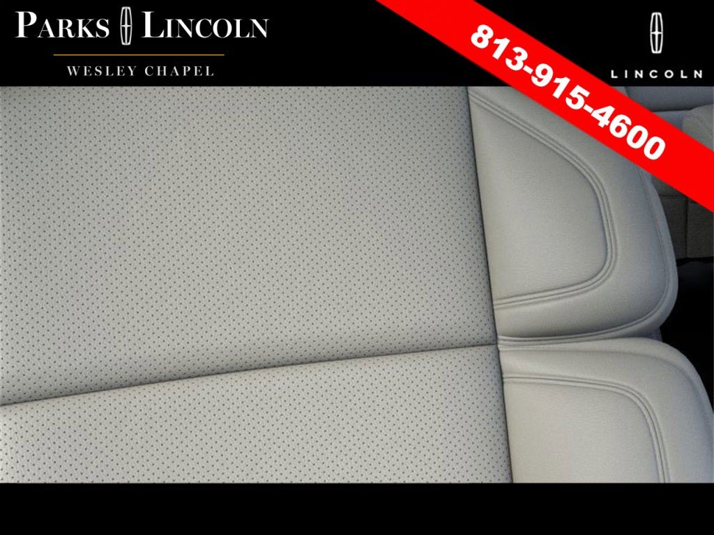 New 2026 Lincoln Navigator L Reserve AWD/4WD image 39