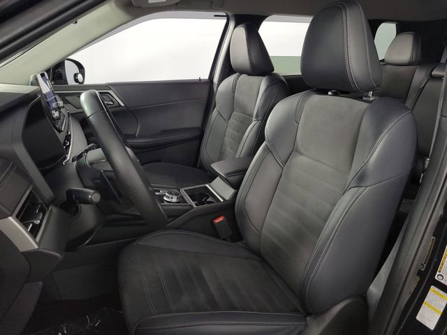 Used 2024 Mitsubishi Outlander SE AWD/4WD image 14