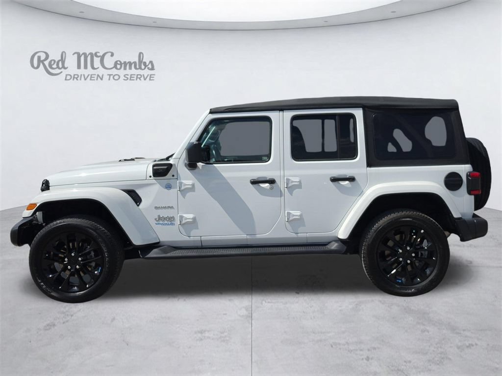 Used 2022 Jeep Wrangler Unlimited Sahara AWD/4WD image 2