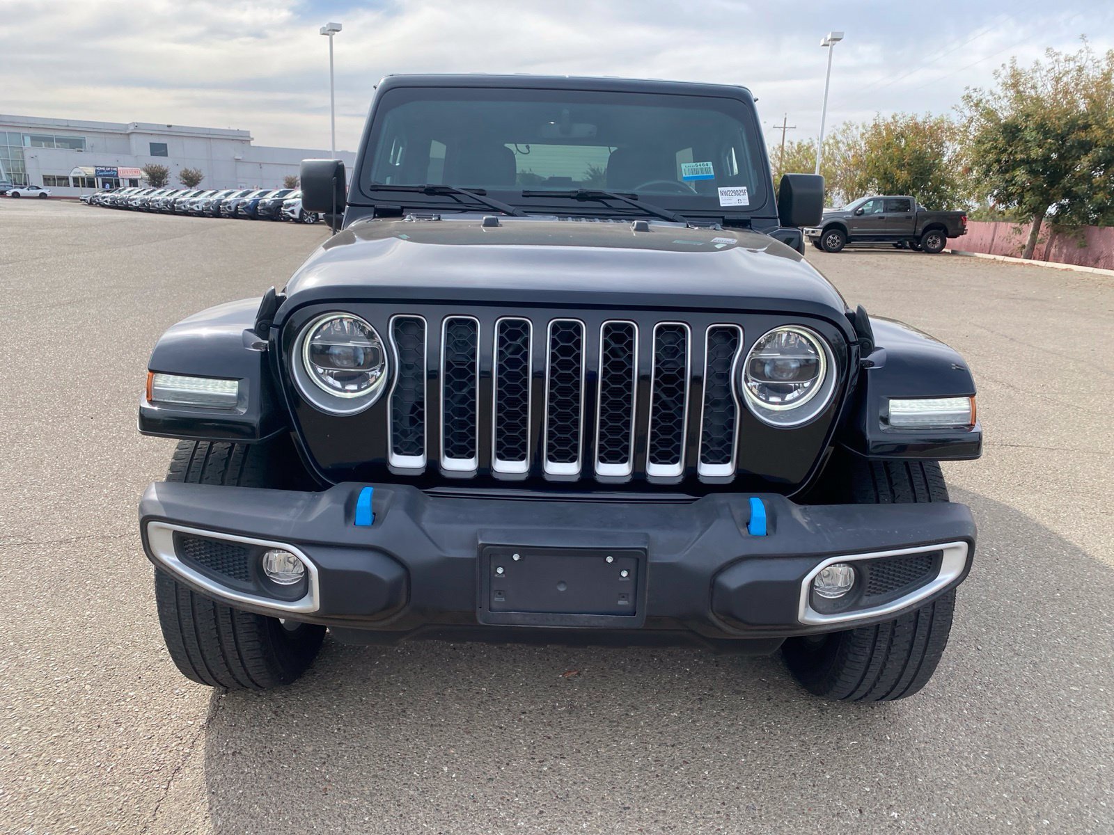 Used 2022 Jeep Wrangler Unlimited Sahara AWD/4WD image 3