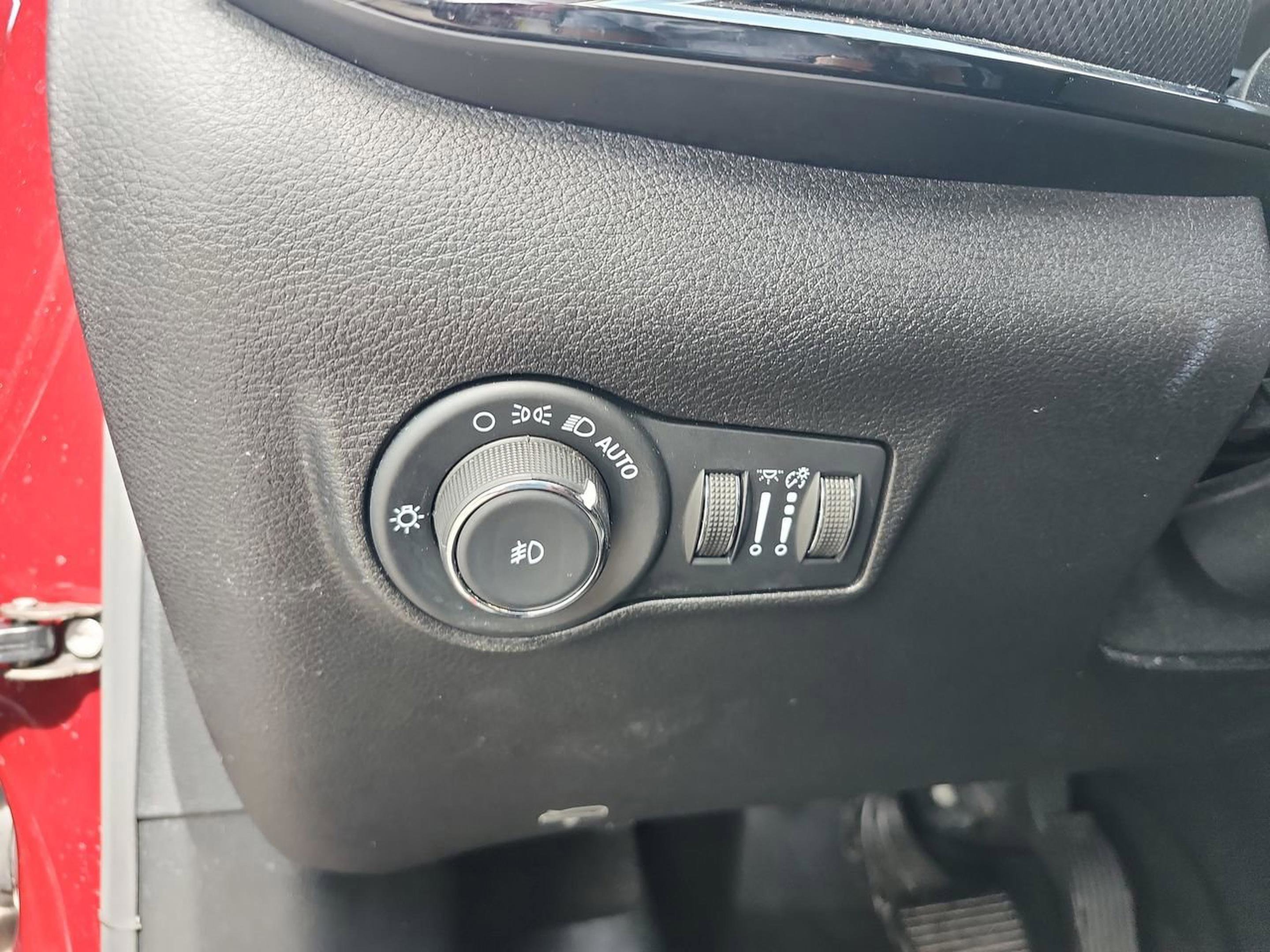 Used 2022 Jeep Compass Altitude image 12