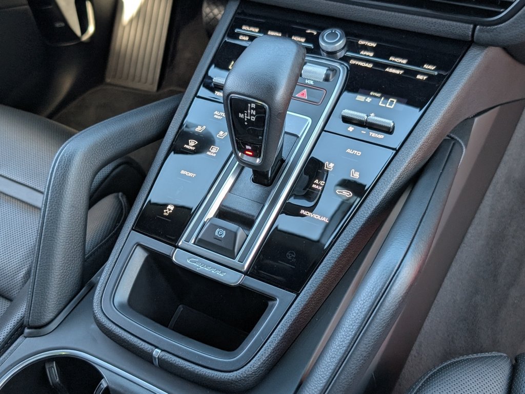 Certified 2023 Porsche Cayenne AWD/4WD image 15