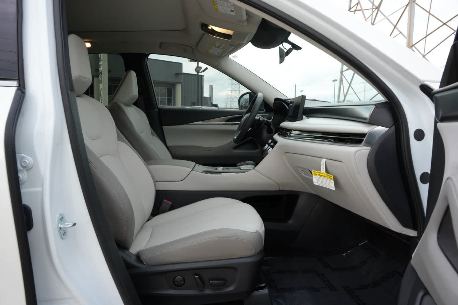 Certified 2027 INFINITI QX60 Pure w/ Cargo Package FWD image 22