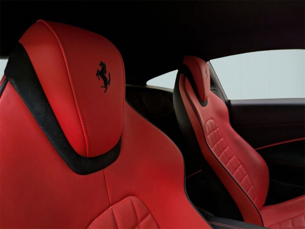 Used 2024 Ferrari Roma image 37