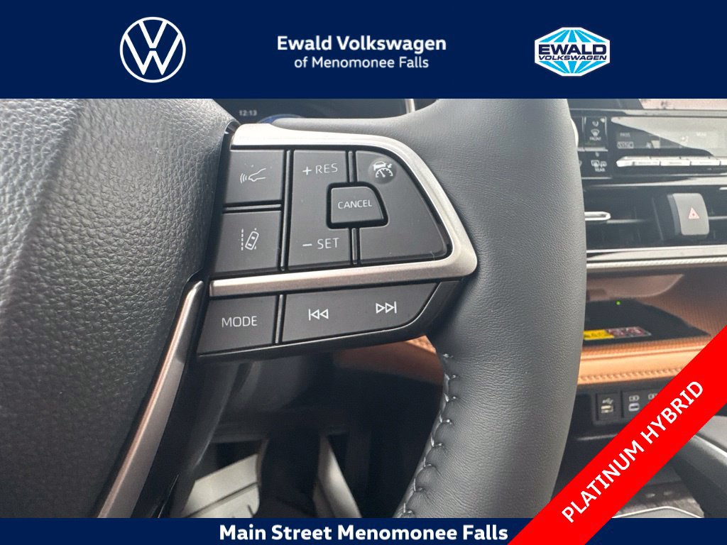 Used 2026 Toyota Highlander Platinum AWD/4WD image 19