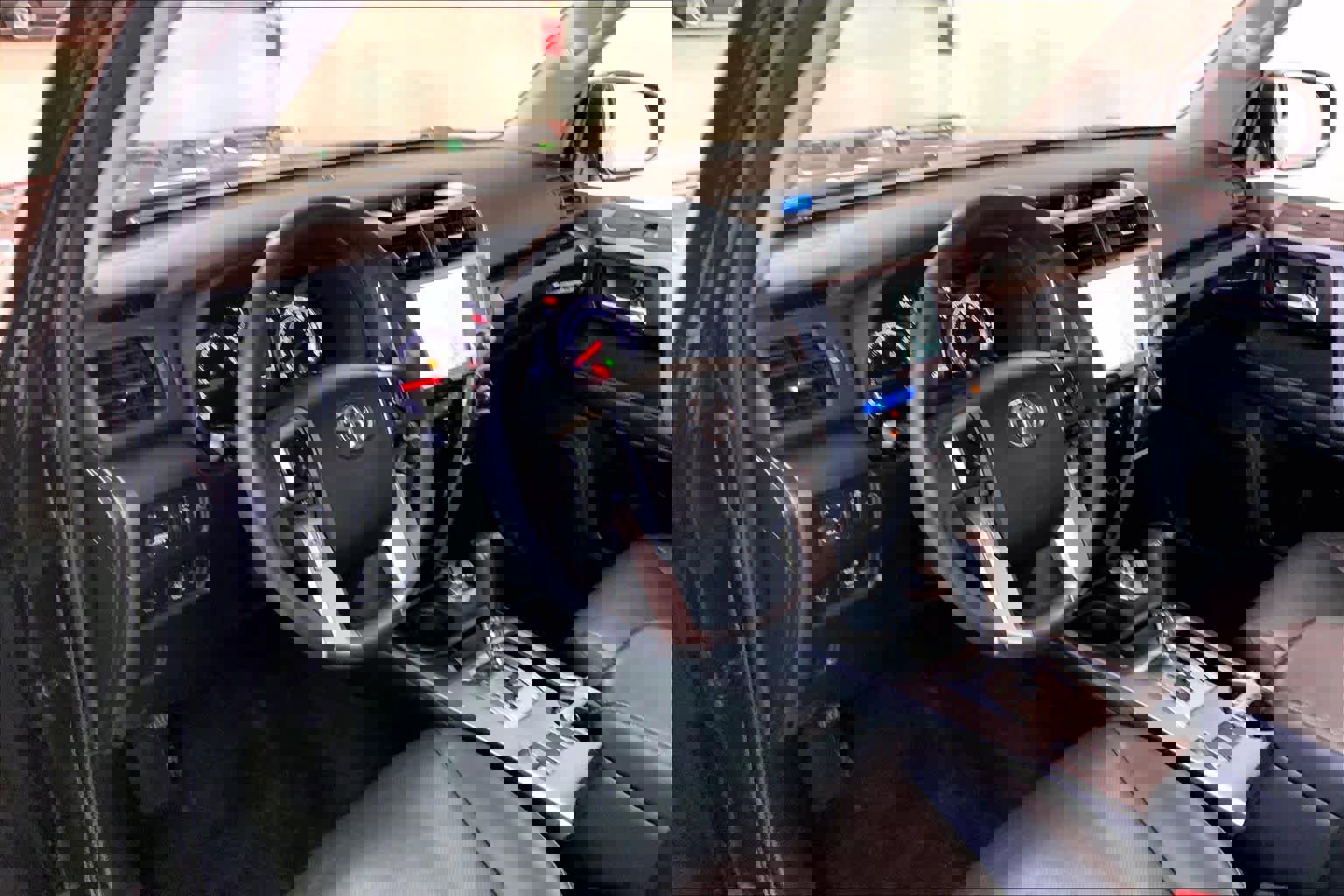 Used 2022 Toyota 4Runner Limited image 17