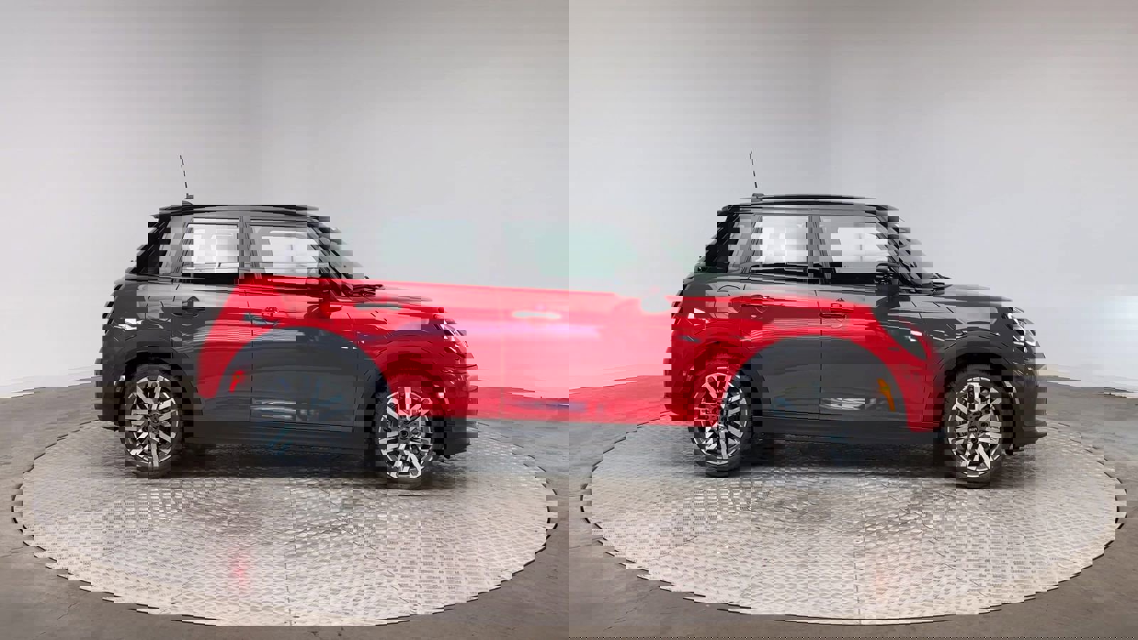 New 2026 MINI Cooper 4-Door Hardtop image 9