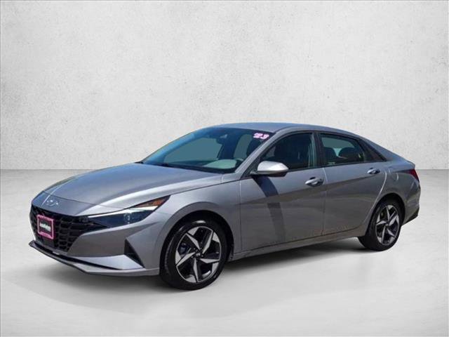 Used 2023 Hyundai Elantra SEL w/ Convenience Package FWD image 4