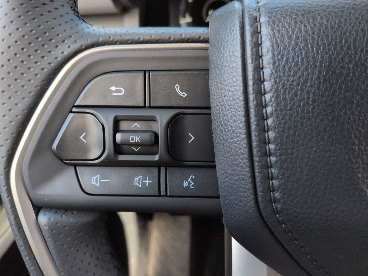 New 2026 Toyota 4Runner TRD Off-Road Premium AWD/4WD image 23