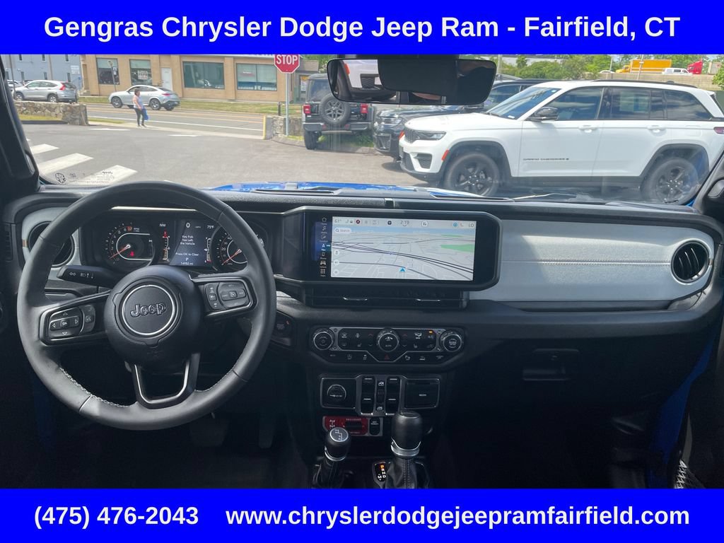 Certified 2025 Jeep Gladiator Sport AWD/4WD image 35