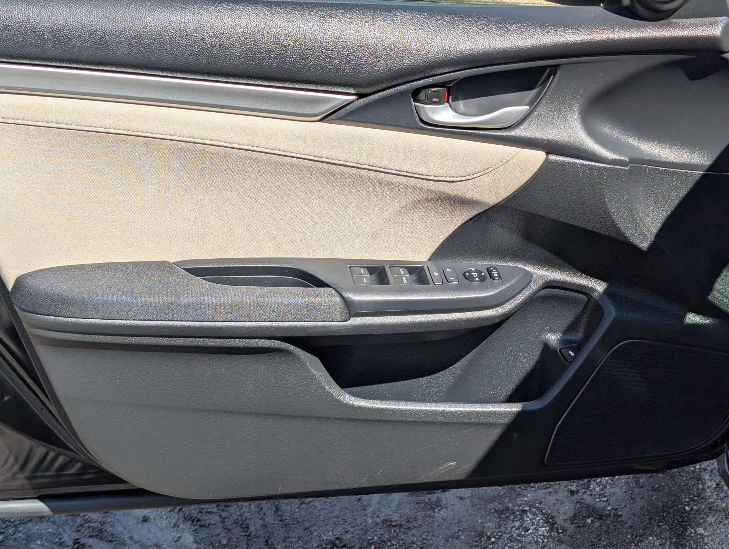 Used 2016 Honda Civic EX-T image 17
