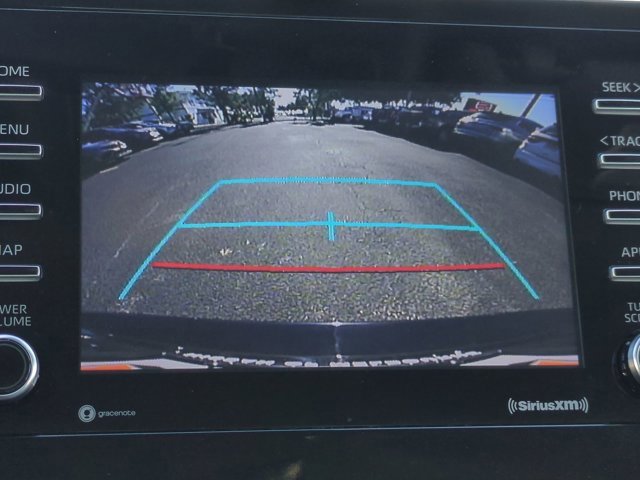 Used 2023 Toyota Camry SE image 19