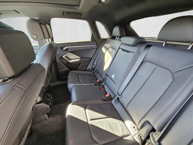 Certified 2024 Audi Q3 2.0T Premium Plus w/ Premium Plus Package AWD/4WD image 16