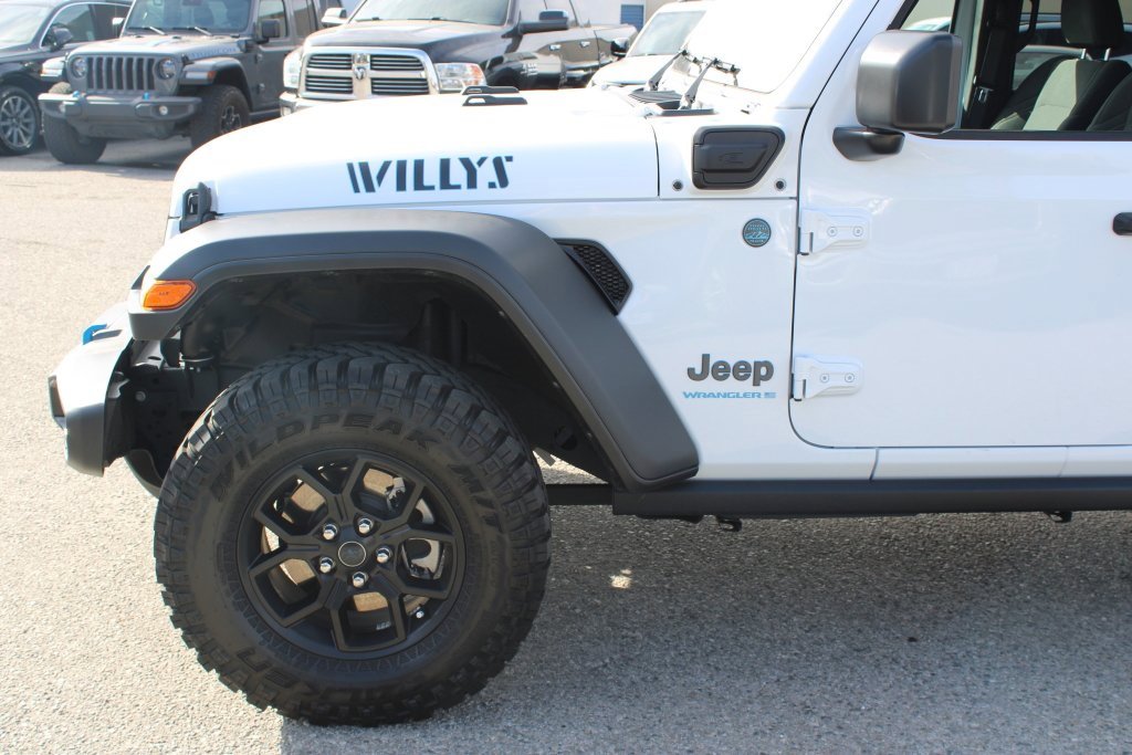 Used 2024 Jeep Wrangler Unlimited image 7