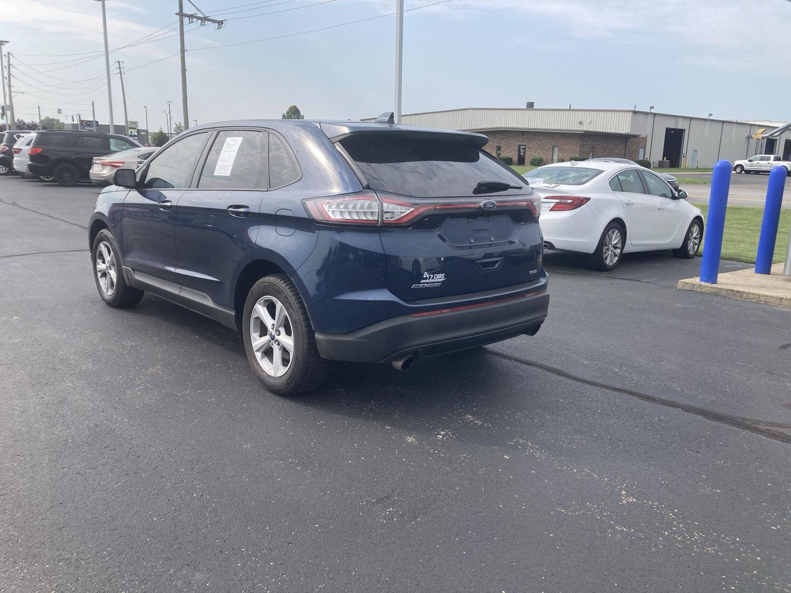 Used 2017 Ford Edge SE FWD image 5