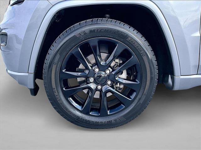 Used 2019 Jeep Grand Cherokee Altitude image 10