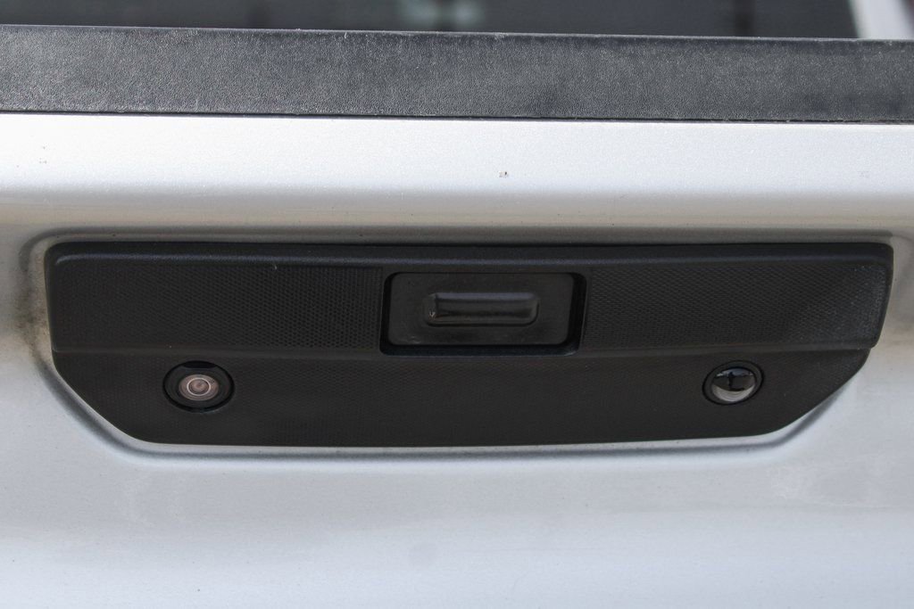 Used 2020 Chevrolet Silverado 1500 LT w/ Convenience Package image 32