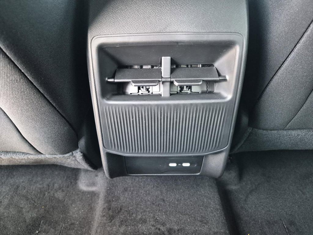 New 2026 Jeep Cherokee Laredo image 13