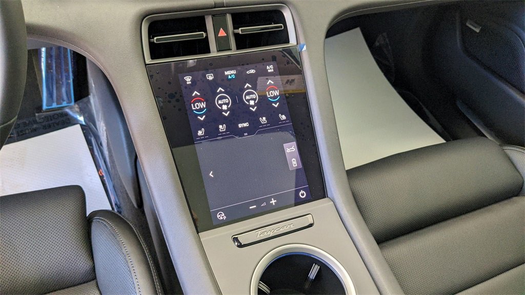 Certified 2025 Porsche Taycan 4S image 36