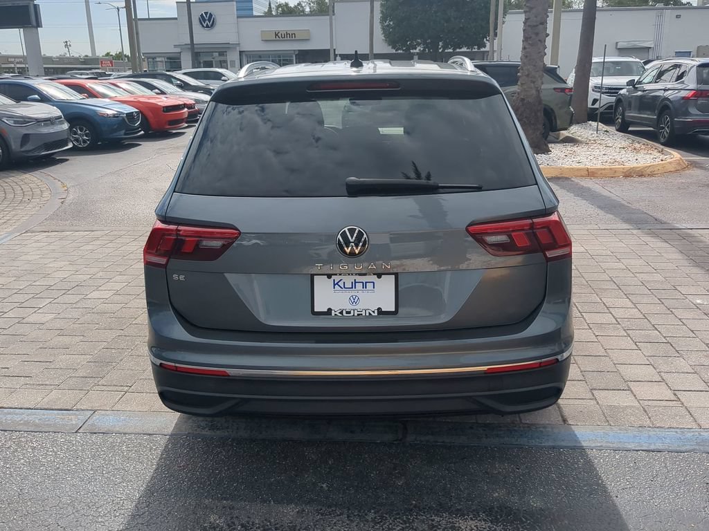Used 2022 Volkswagen Tiguan SE FWD image 5