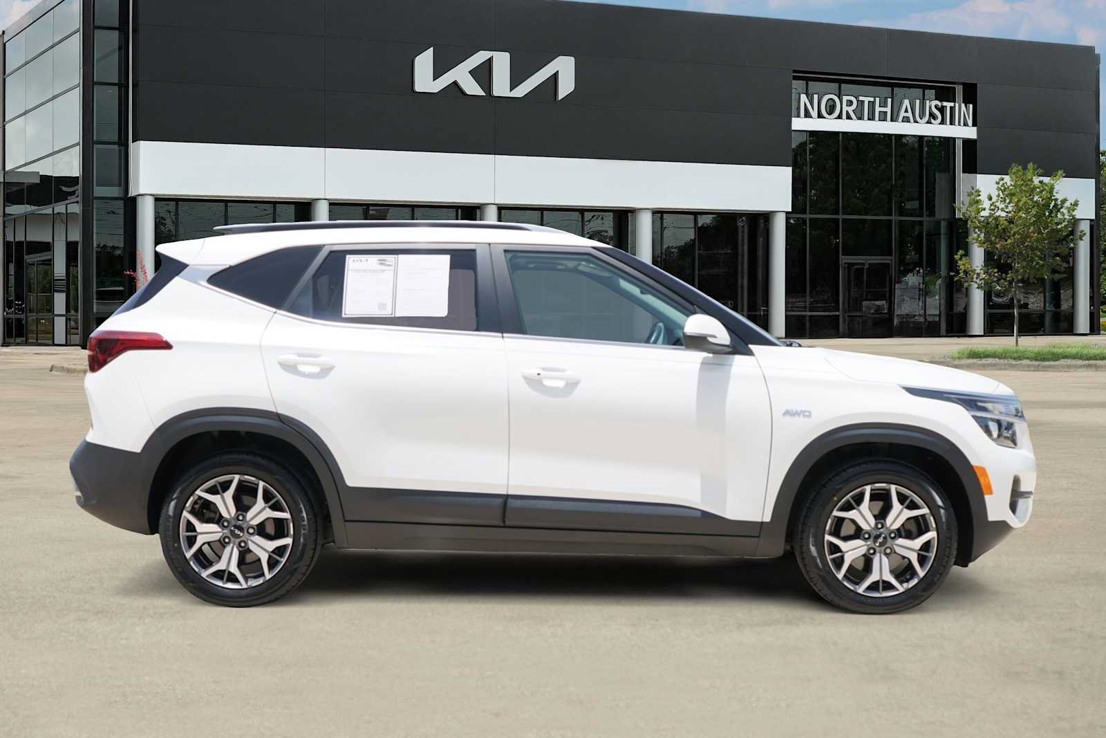 Certified 2022 Kia Seltos EX AWD/4WD image 6
