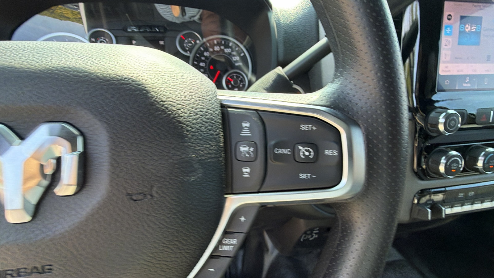New 2027 RAM 3500 Tradesman w/ Chrome Appearance Group A AWD/4WD image 24