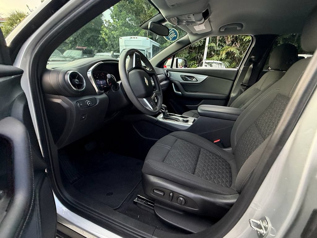 Used 2021 Chevrolet Blazer LT FWD image 10