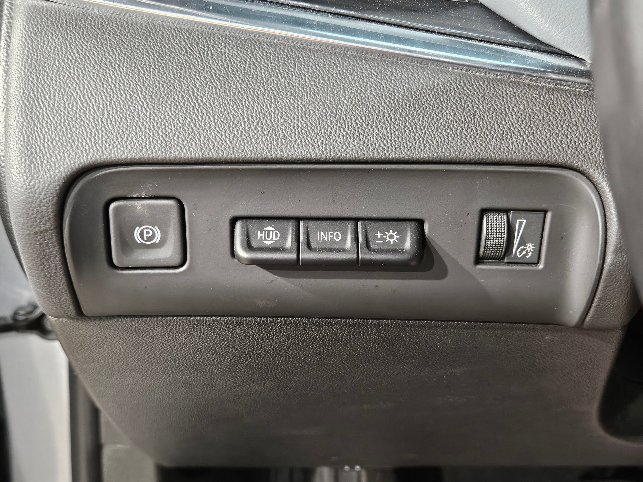 Used 2024 Buick Enclave Premium FWD image 26