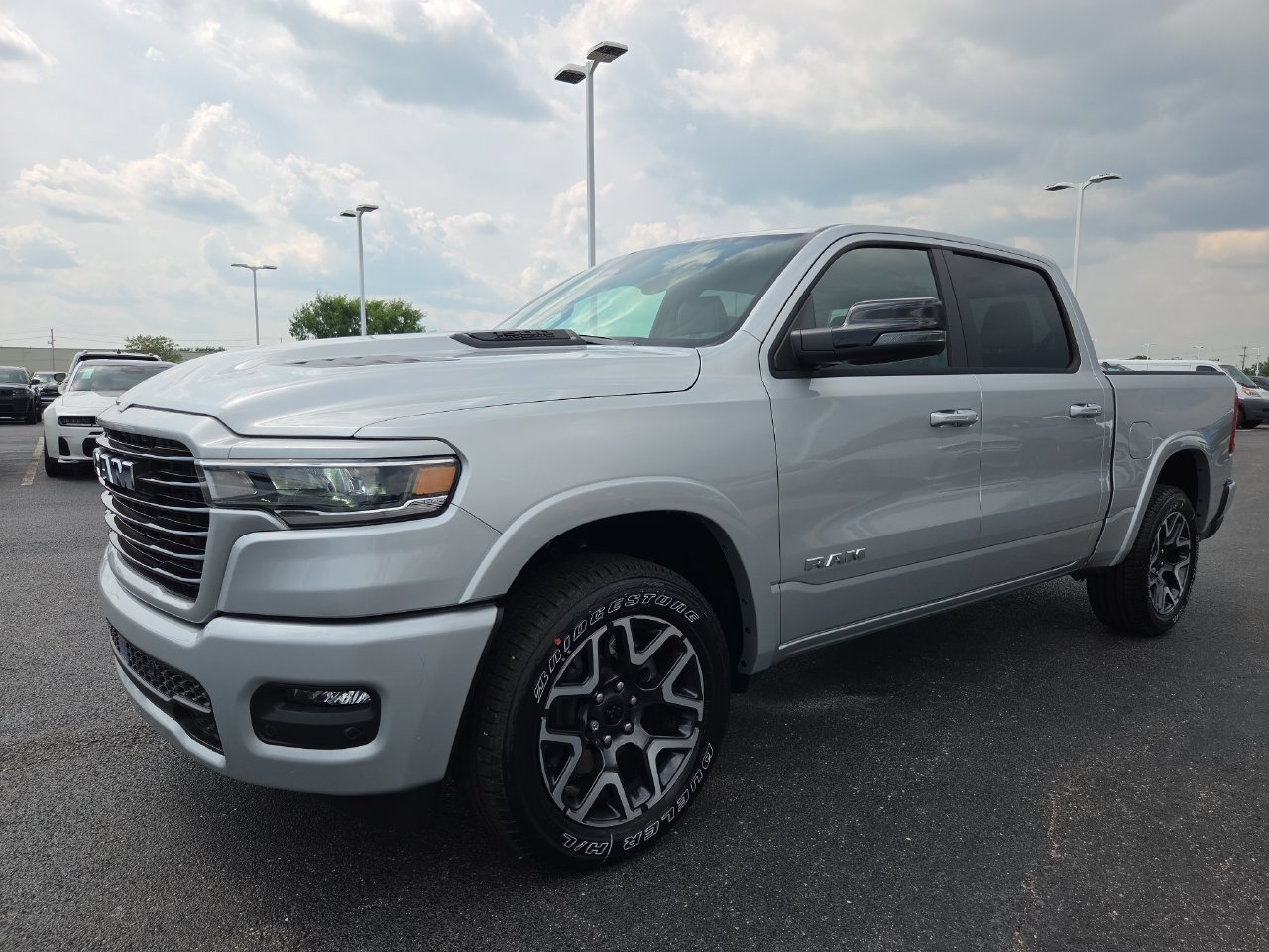 New 2026 RAM 1500 Laramie w/ Sport Appearance Package AWD/4WD image 3