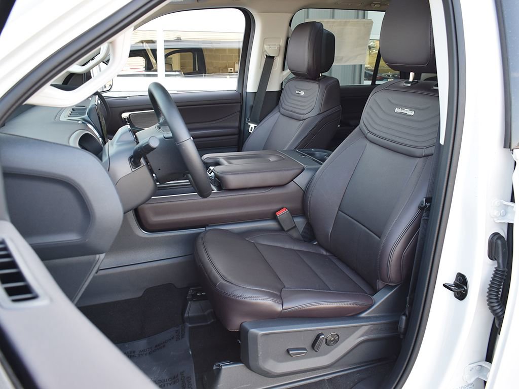 New 2026 Ford Expedition Max Platinum w/ Platinum Ultimate Package image 5