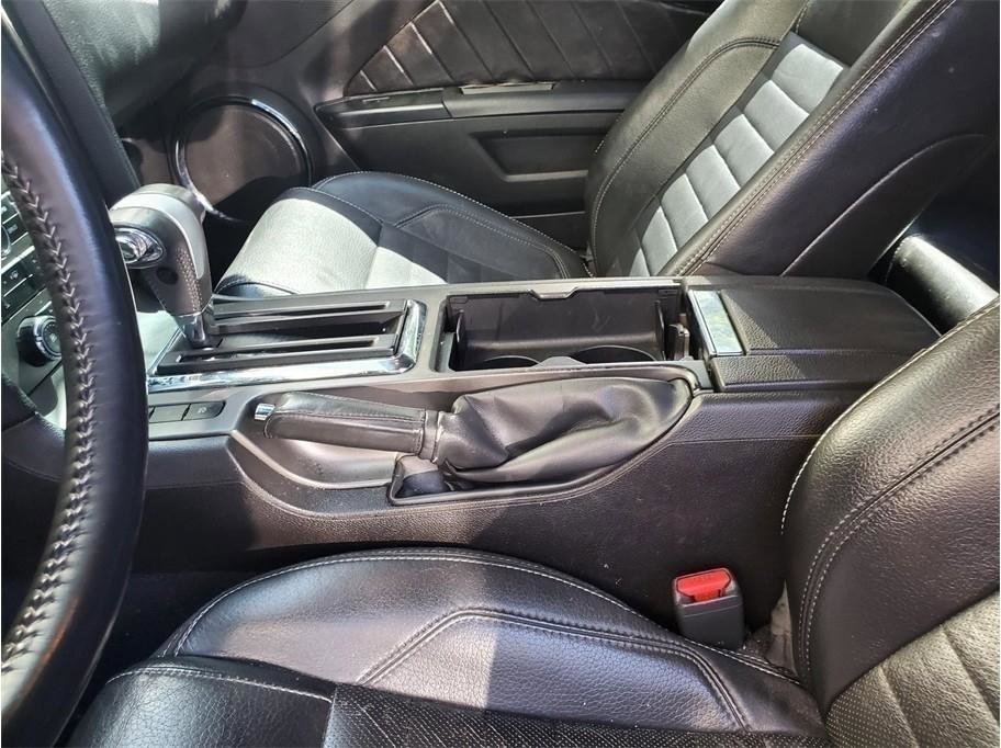 Used 2010 Ford Mustang GT Premium RWD image 15
