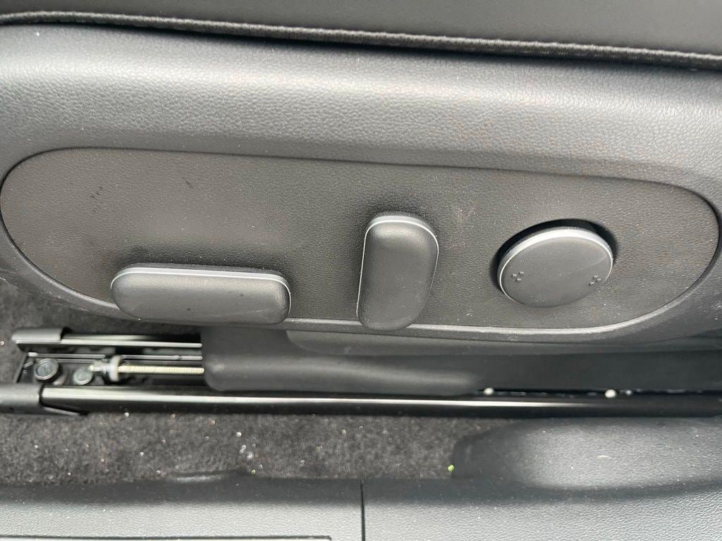 New 2025 Hyundai Ioniq 5 SEL AWD/4WD image 18