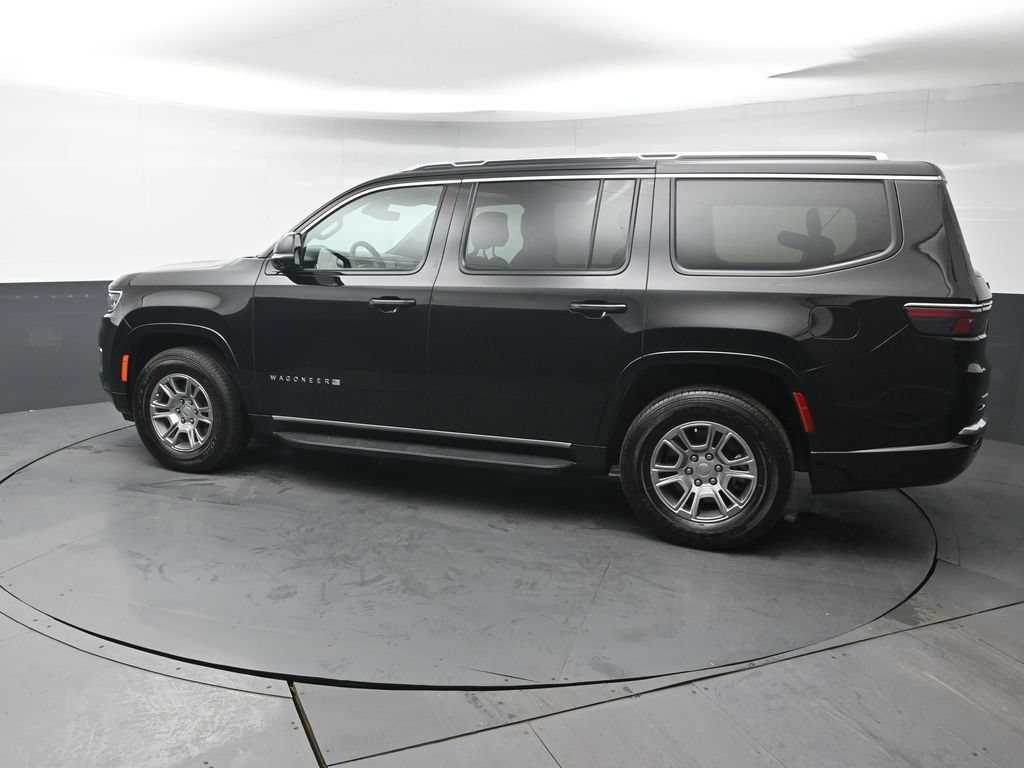 Used 2023 Jeep Wagoneer 4WD w/ Convenience Group I image 4