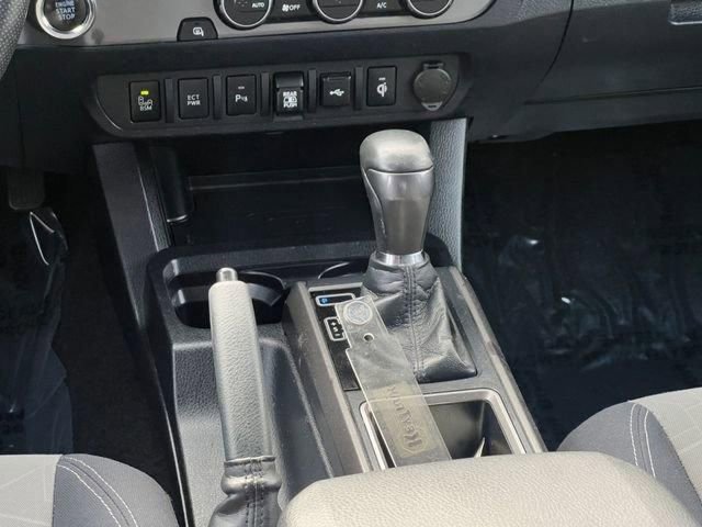 Certified 2022 Toyota Tacoma TRD Off-Road w/ Technology Package image 17