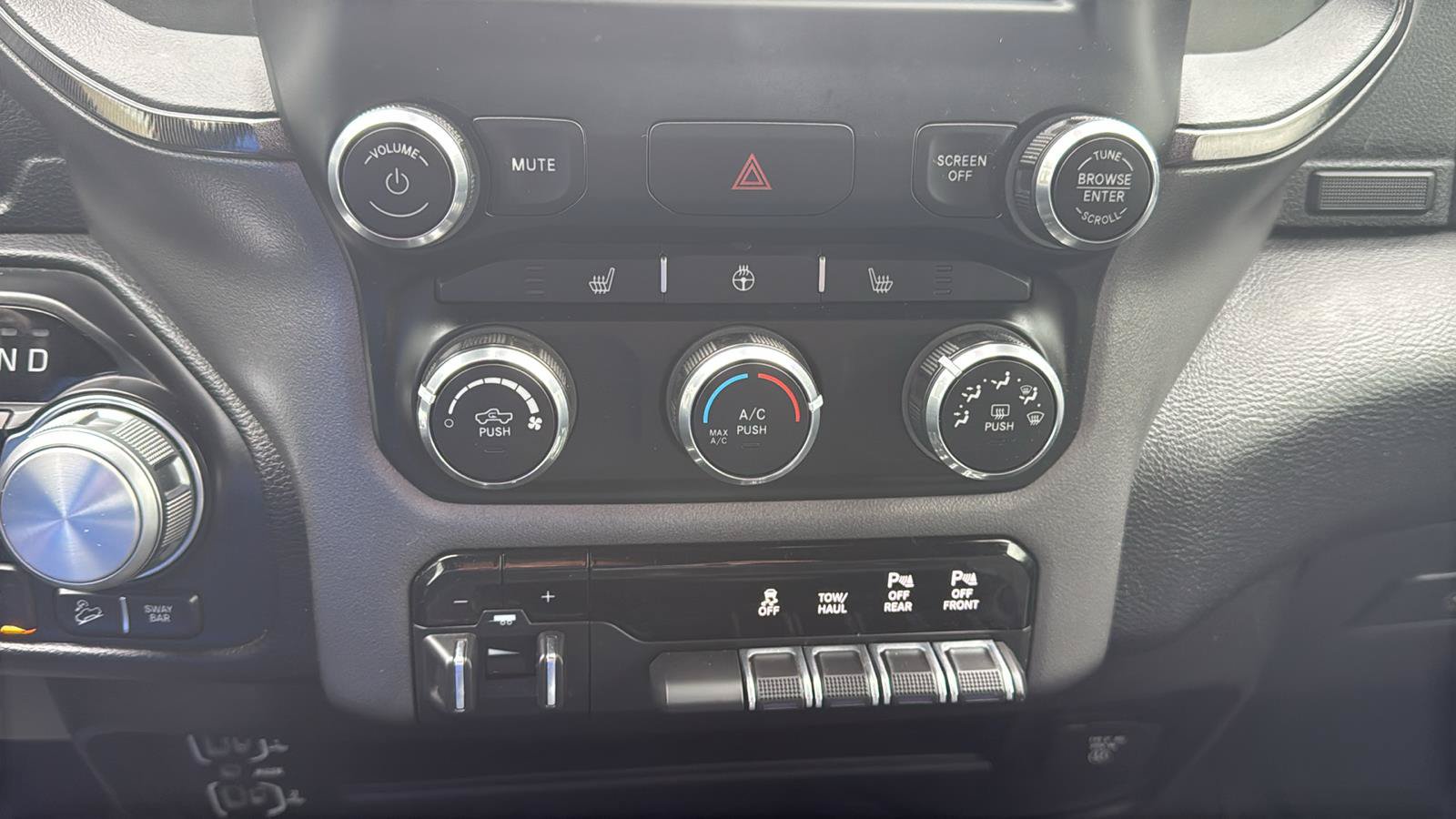 Used 2022 RAM 2500 Power Wagon w/ Level 1 Equipment Group AWD/4WD image 27