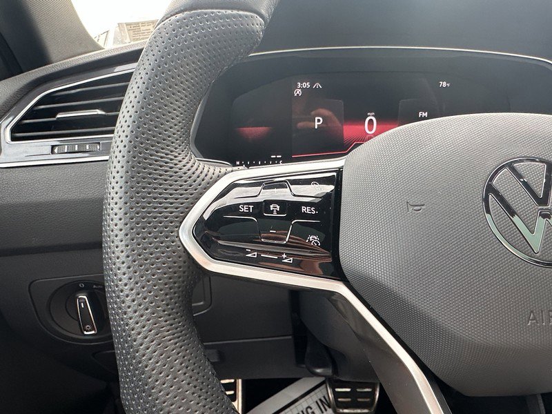 Used 2024 Volkswagen Tiguan SE R-Line w/ MDO Package, Two-Row image 25