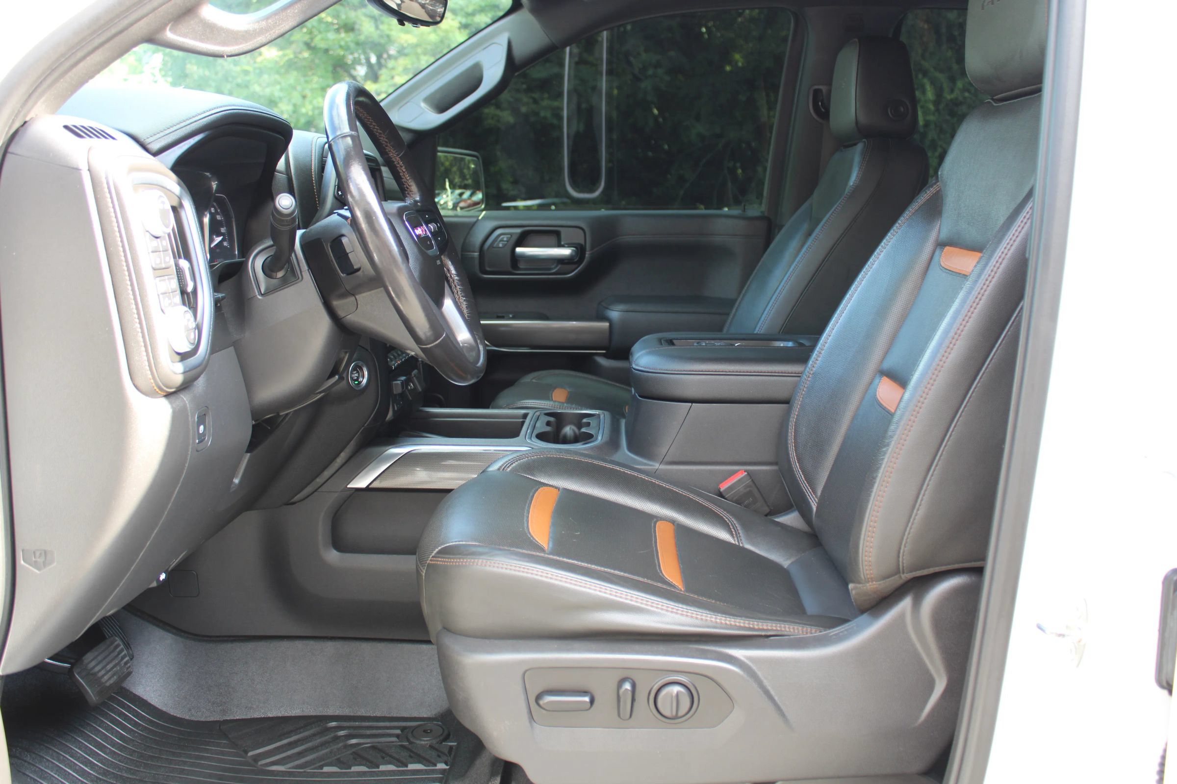 Used 2020 GMC Sierra 1500 AT4 w/ AT4 Premium Package AWD/4WD image 24