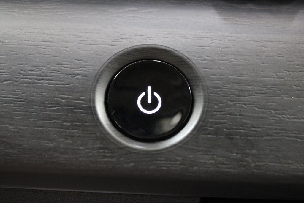 Used 2024 Nissan Ariya AWD image 12