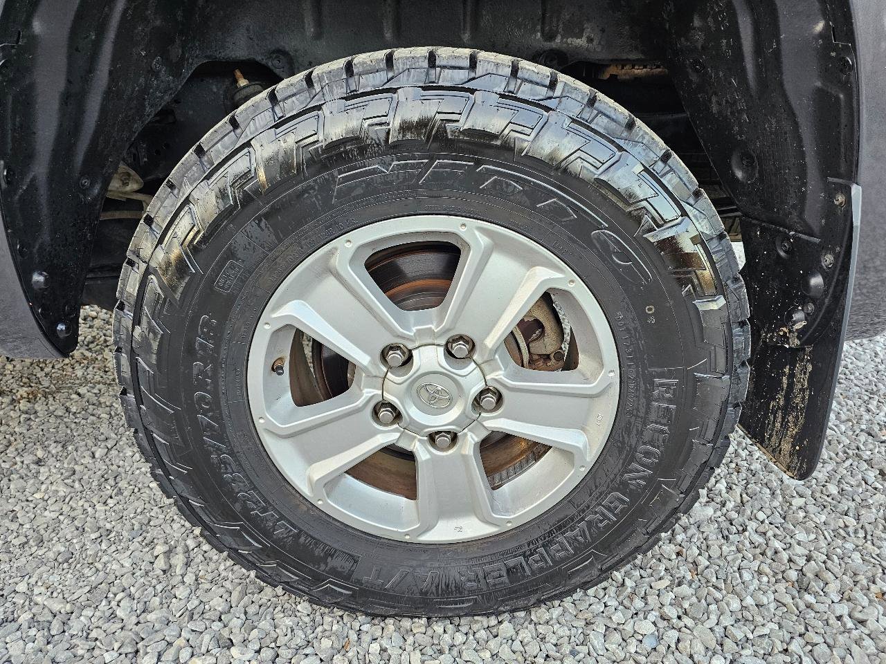 Used 2020 Toyota Tundra SR5 w/ SR5 Convenience Package image 71