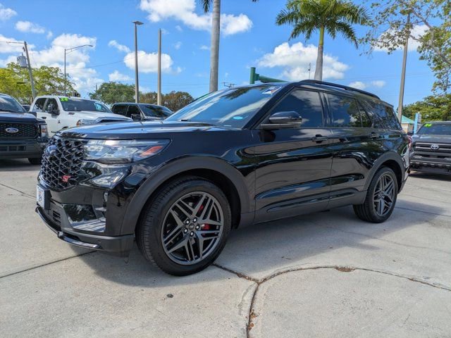 Certified 2025 Ford Explorer ST w/ Sun And Sound Package image 7