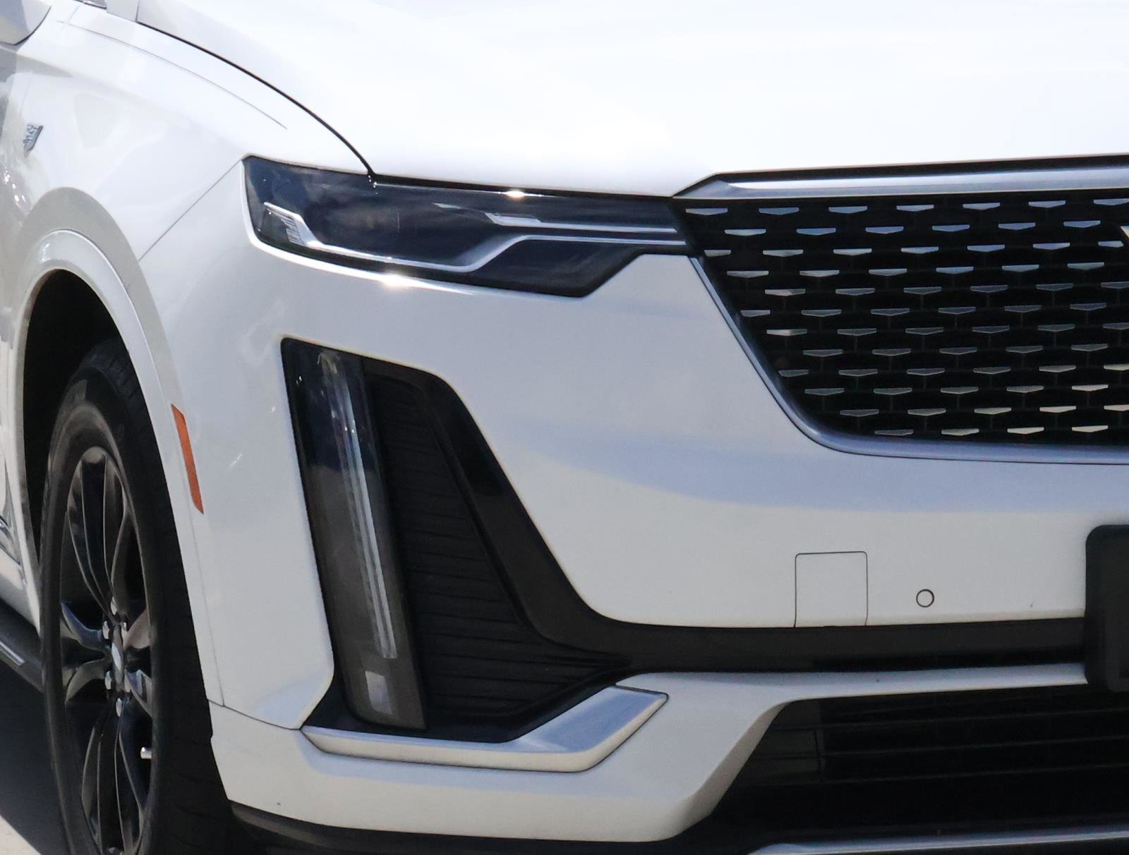 Certified 2023 Cadillac XT6 Luxury FWD image 9