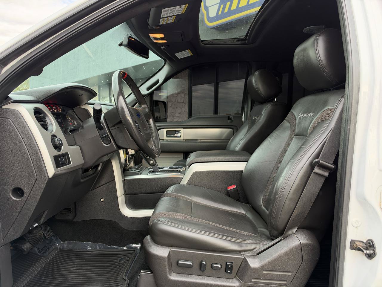 Used 2013 Ford F150 Raptor w/ Luxury Equipment Group AWD/4WD image 2